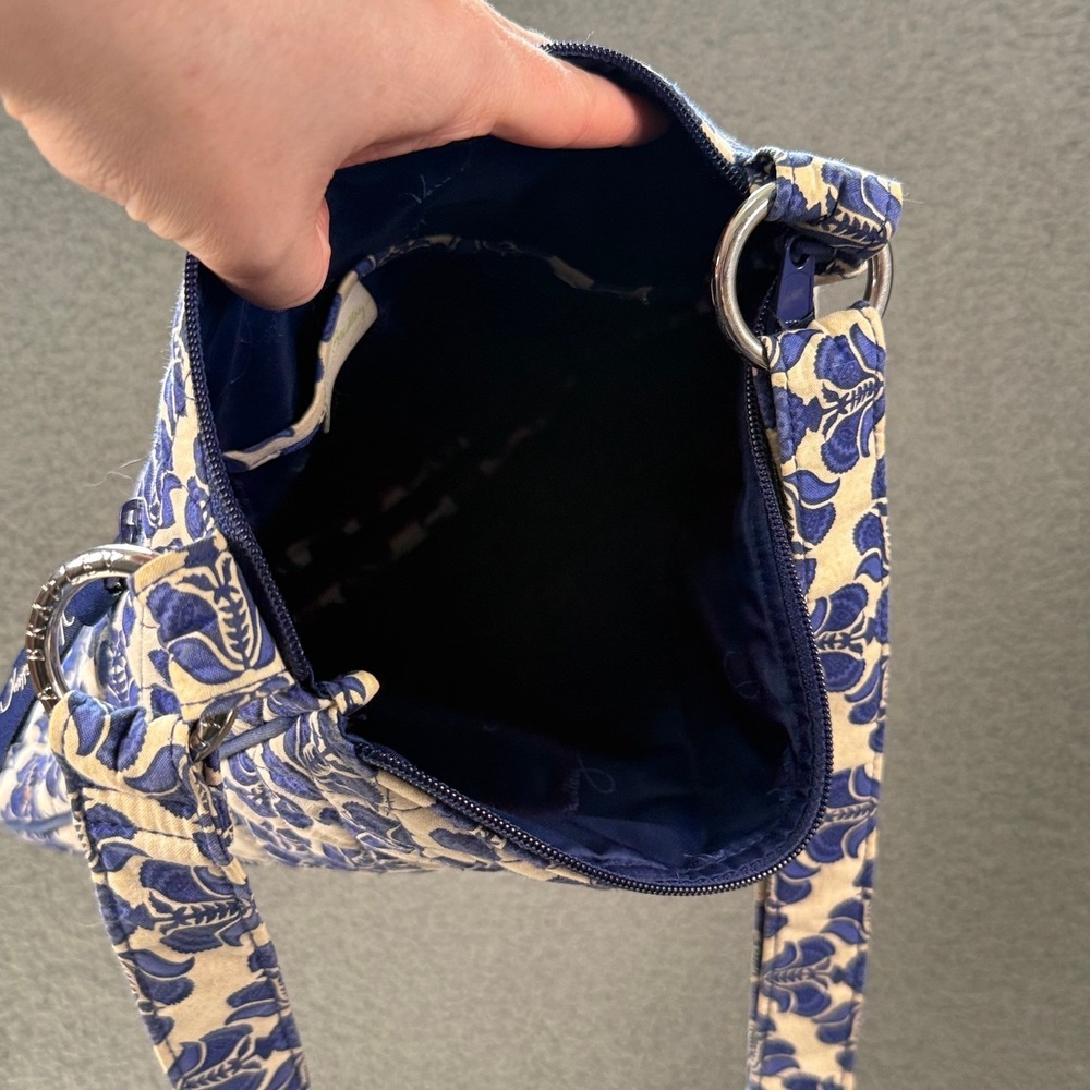 Vera Bradley Hipster Crossbody Bag Womens Floral Quilted Blue Cream Cotton Boho - Picture 4 of 4
